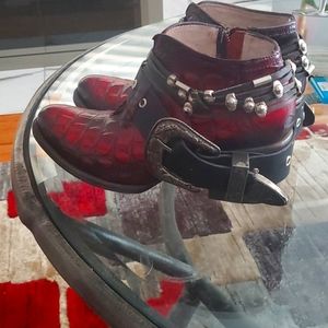 Saloon Size 9 Freebirds